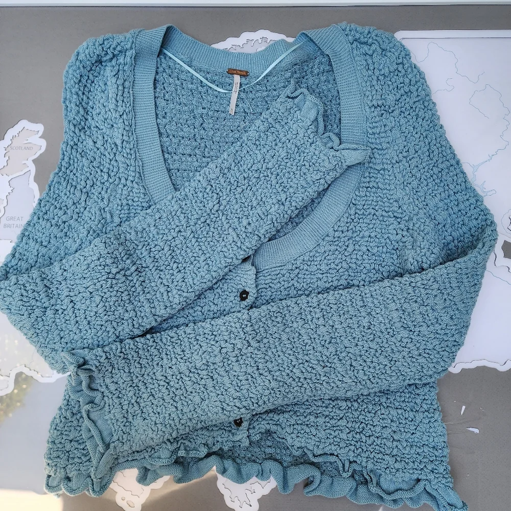 Free People Light Blue Cropped Button-Down Textured Top